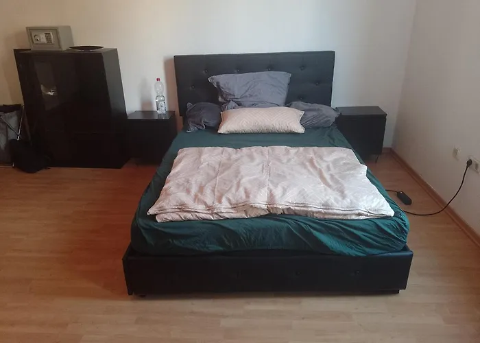 In Weisshausstrasse In Einer Köln